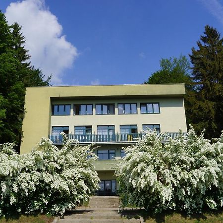 Volfirov Hotel Chytrov מראה חיצוני תמונה