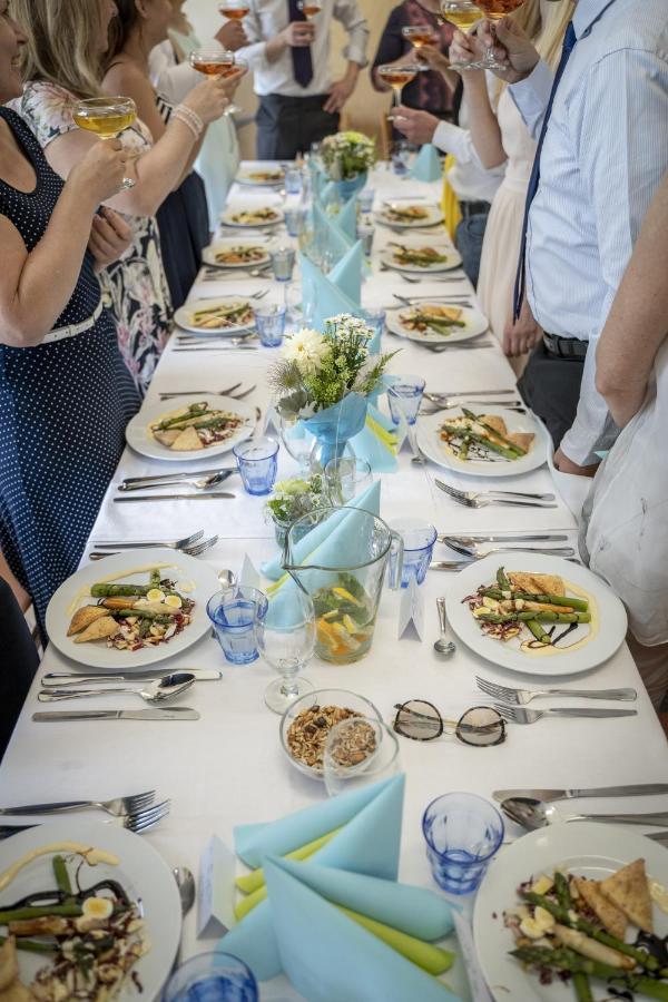 Volfirov Hotel Chytrov מראה חיצוני תמונה