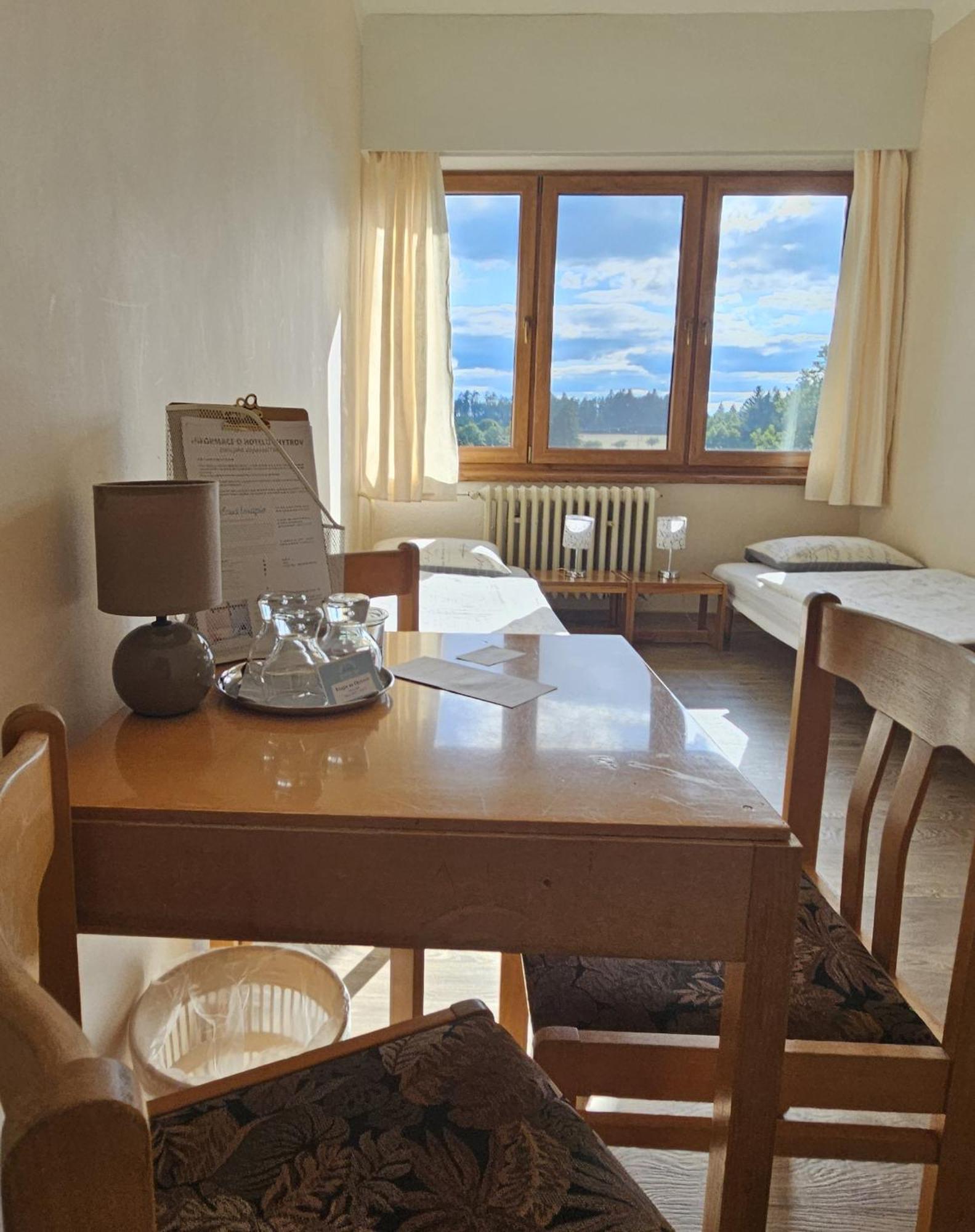 Volfirov Hotel Chytrov מראה חיצוני תמונה
