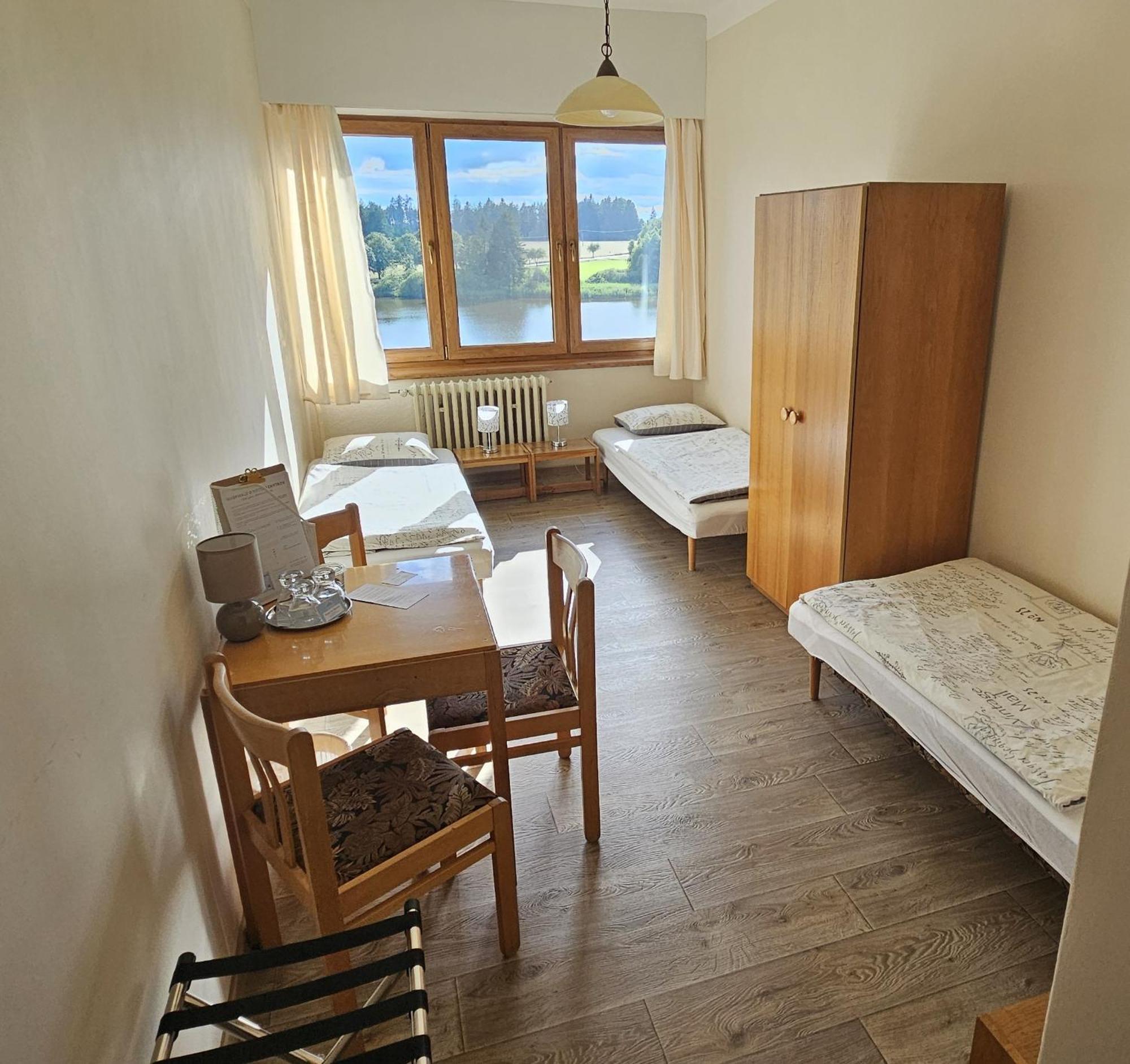 Volfirov Hotel Chytrov מראה חיצוני תמונה