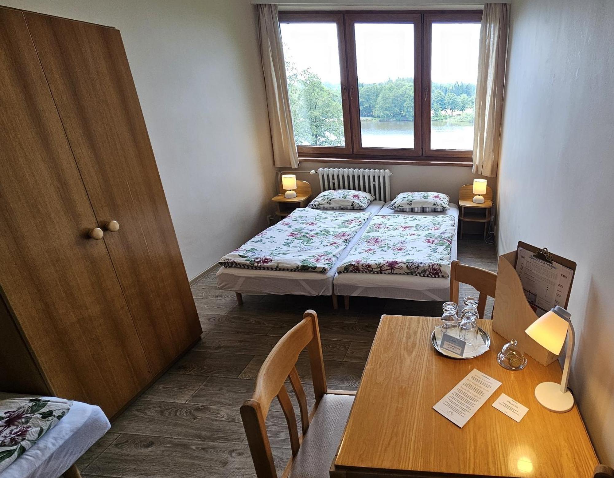Volfirov Hotel Chytrov מראה חיצוני תמונה