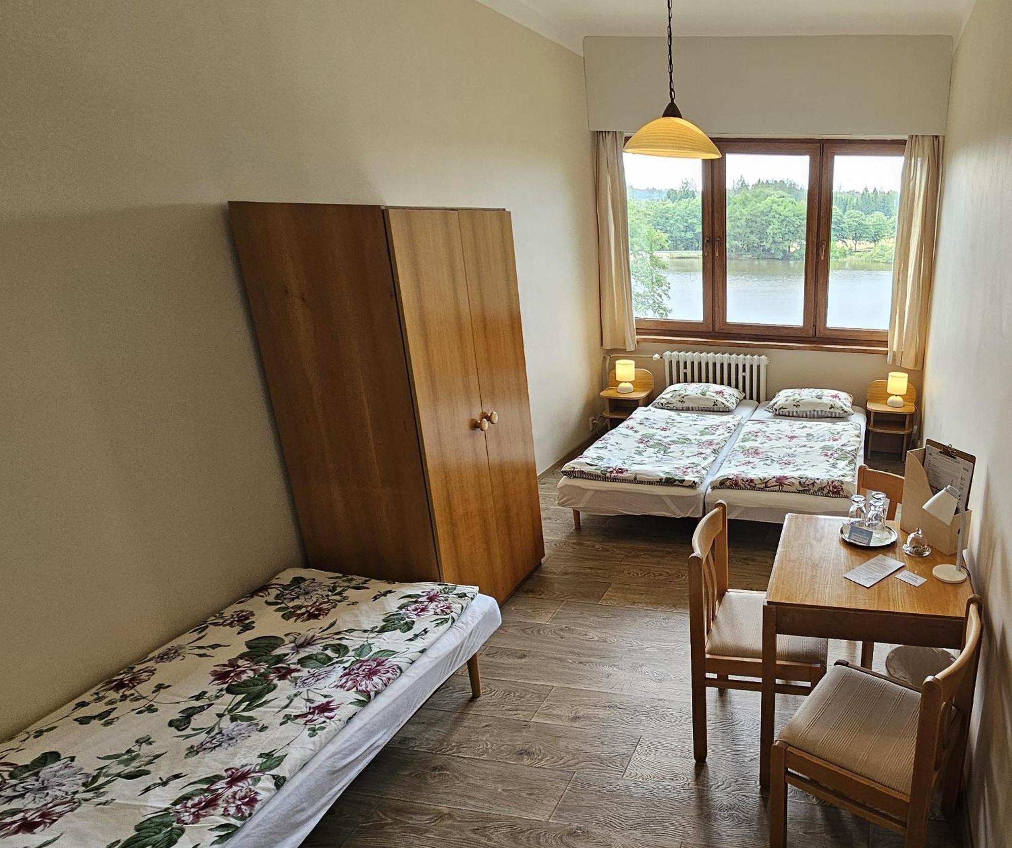 Volfirov Hotel Chytrov מראה חיצוני תמונה