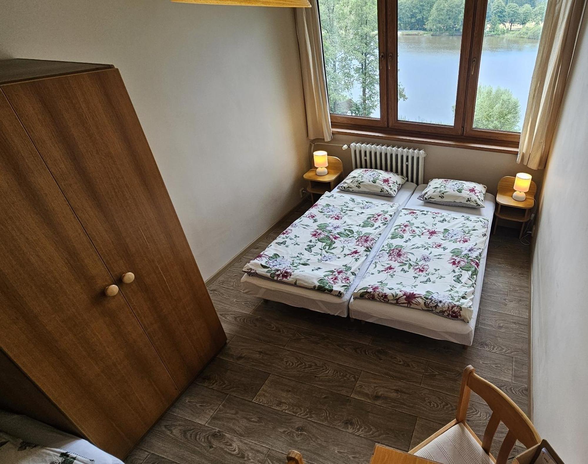Volfirov Hotel Chytrov מראה חיצוני תמונה